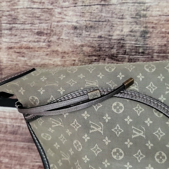 Auth Louis Vuitton Platine Monogram Mini Lin with metallic silver leather trim - Picture 4 of 10